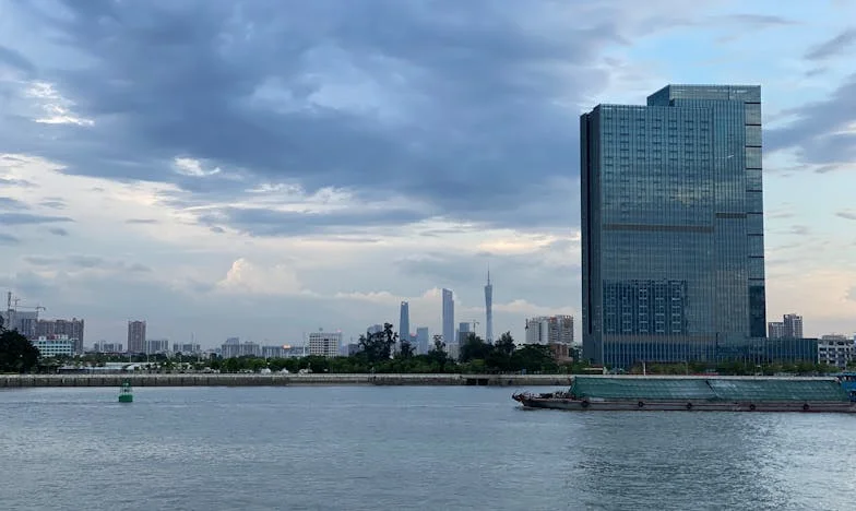 „Kad uzmeš penziju, ostat ću s tobom“: Priča jedne bake i njenog unuka