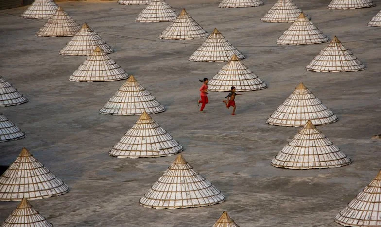 Pokloni koji bole: Kad bogatstvo dijeli, ali ne daje
