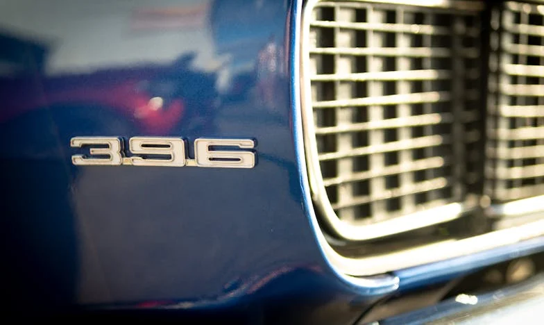 Donesi Unuke, Ali Ne Zaboravi Novčanik: Priča o Obitelji, Novcu i Starosti