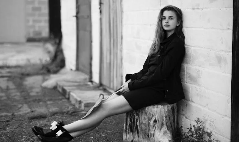 Između Tišine i Oluje: Moj Put do Mira kroz Vjeru