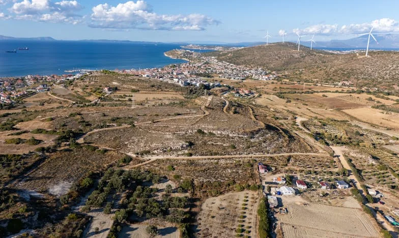 Iza zatvorenih vrata: Ispovijest jedne žene iz Sarajeva