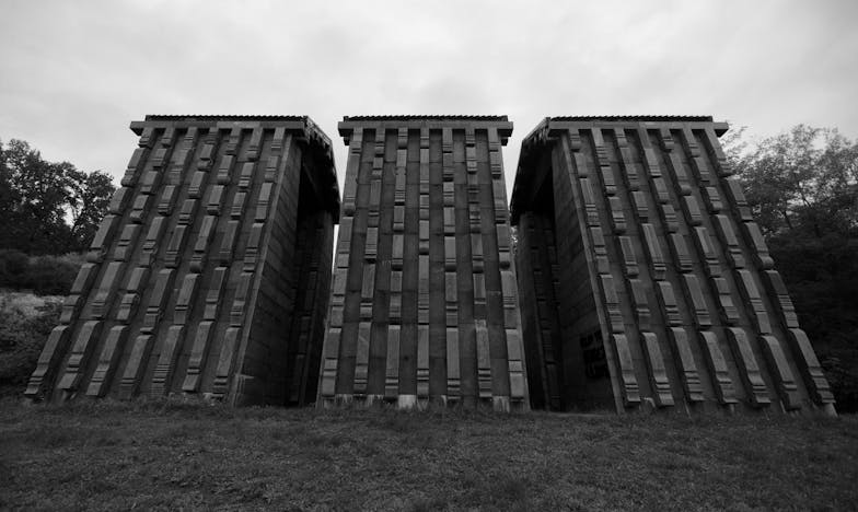 Očevi grijesi: Istina na obiteljskom roštilju