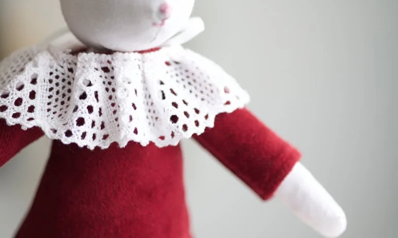 Zemlja pod noktima: Priča o vrtu, obitelji i neizgovorenim ranama