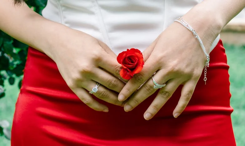 „Ajla, jesi rodila? Daj da vidimo bebu!“ – Priča o granicama i znatiželji u sarajevskoj zgradi