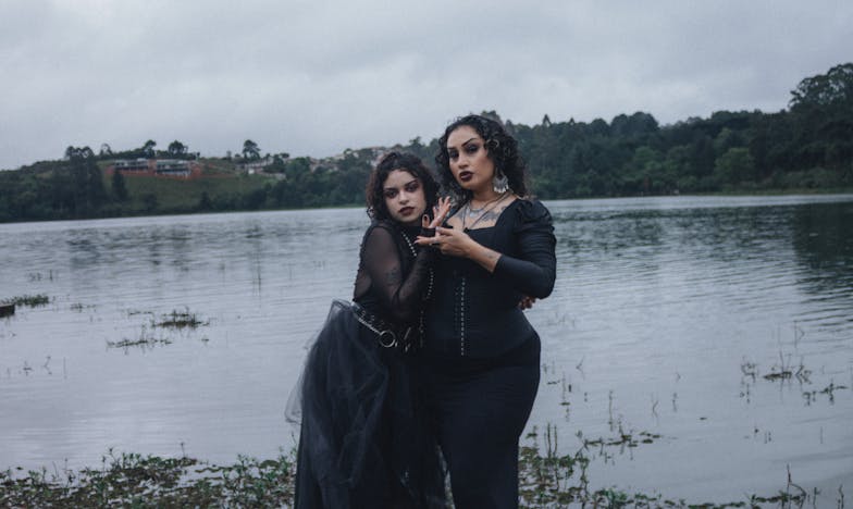 Između dvije vatre: Trebam li oprostiti svojim svekrvama?