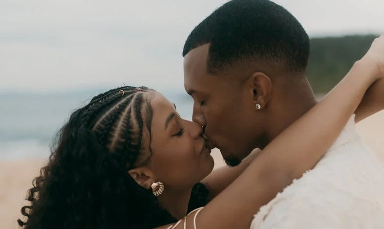 Povratak u kuću punu laži: Moja borba između ljubavi i izdaje