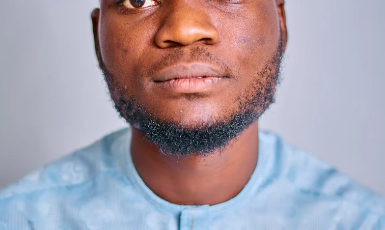 Sram moje kćeri: Priča o ljubavi, ponosu i nepravdi