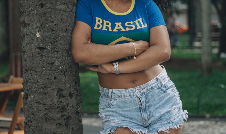 Cvjetovi na mojoj haljini, suze na obrazima: Moja noć srama i snage – priča Lejle iz sarajevske gimnazije