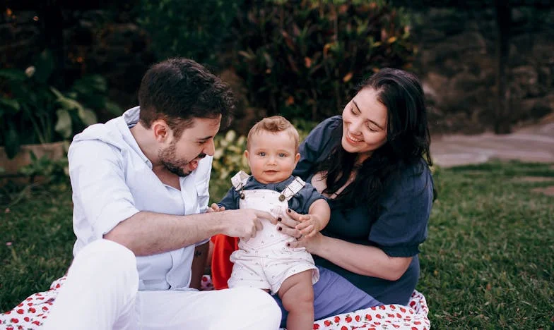 Ispod Istog Krova: Priča o Borbi, Sramoti i Pobedama Jedne Samohrane Majke