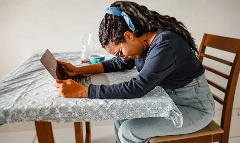 Kad ljubav postane teret: Priča o baki, djedu i granicama