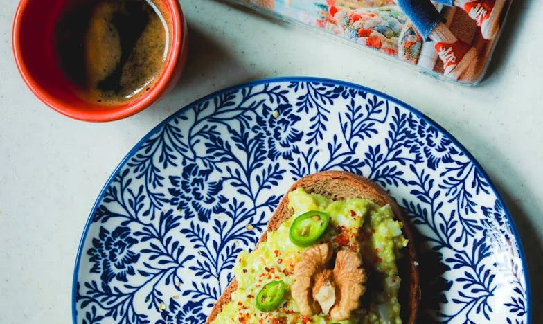 Posle 25 godina braka otkrila sam da ne poznajem svog muža: Priča o izdaji, porodičnim tajnama i ličnom ponovnom rađanju