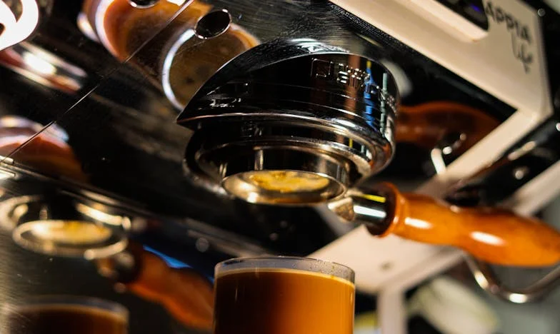 S koferom i dvoje djece na kiši: Moj novi početak