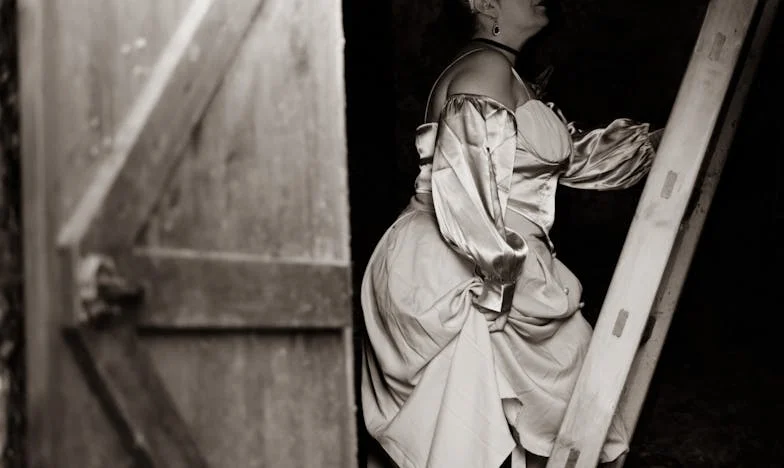 Kad se sve raspadne: Priča o obitelji, izdaji i oprostu