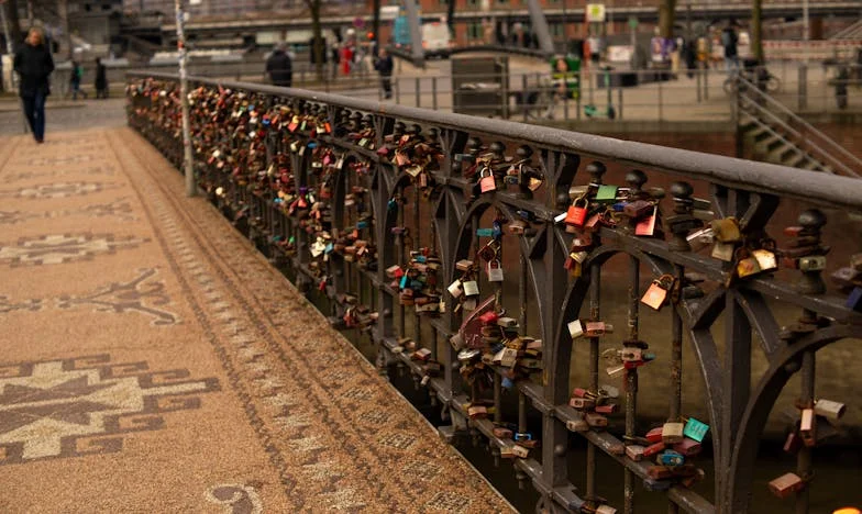 Kad se svekrva uselila u moj život – i kako sam vratila svoj dom