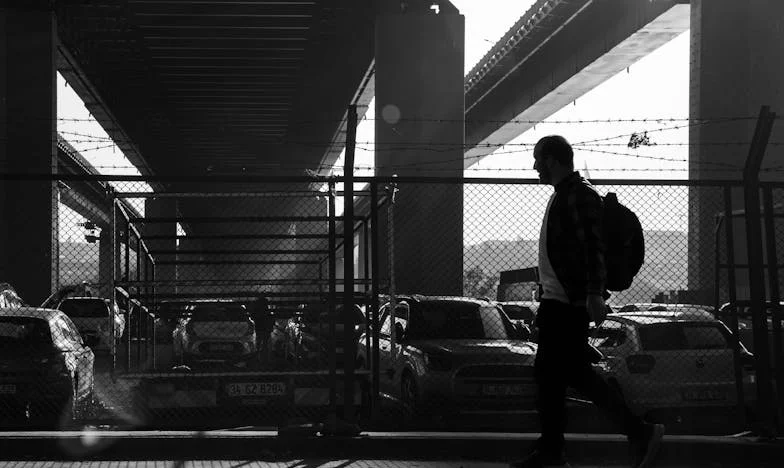 Nije Moj Sin, Nije Moj Problem: Priča o Očevoj Hladnoći i Mojem Odrastanju