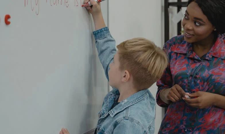 Zlatni prsten i gorak poklon: Priča o porodici Petrović