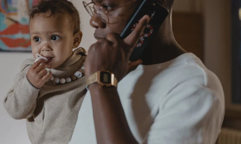 Moj muž, njegov novčanik i moja kavez: Dvanaest godina u zamci braka