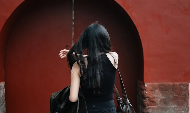 Bez łóżeczka, bez pieluch: Powrót do domu, który złamał mi serce