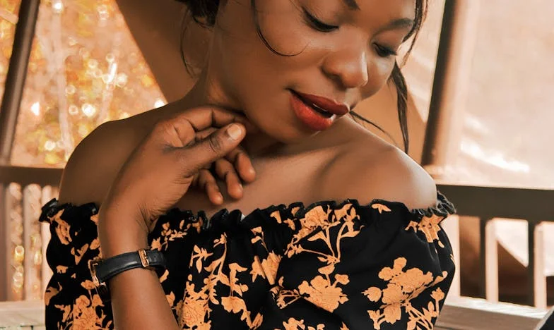 Nie dzwon nigdy po dziewiątej – historia Leny z warszawskiego blokowiska