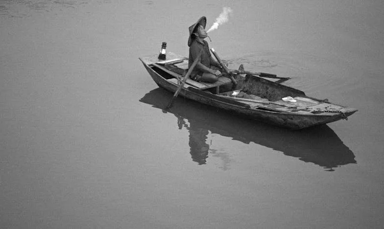 Między uśmiechem a łzami: Życie z teściową w cieniu codzienności
