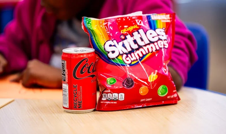 Pokój, który zmienił wszystko – historia o rodzinnych granicach i samotności