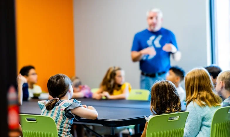 Szept przy trumnie: Historia, która rozdarła rodzinę