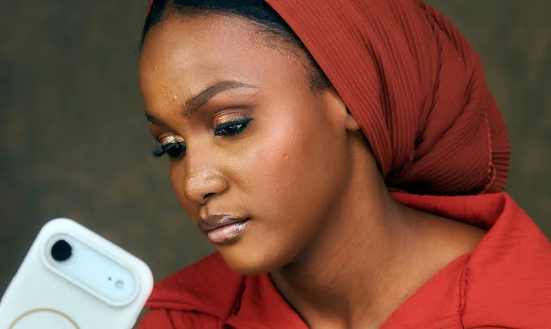 Kiedy dom przestaje być schronieniem: Opowieść o rozpadzie i niespodziewanej prawdzie