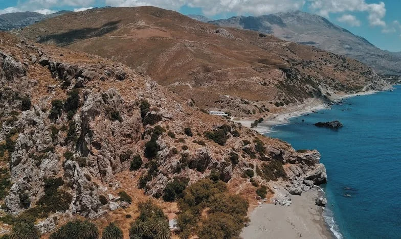 „Odchodzę” – powiedziała spokojnie moja żona. „Ona nie pozwoli nam żyć w spokoju”