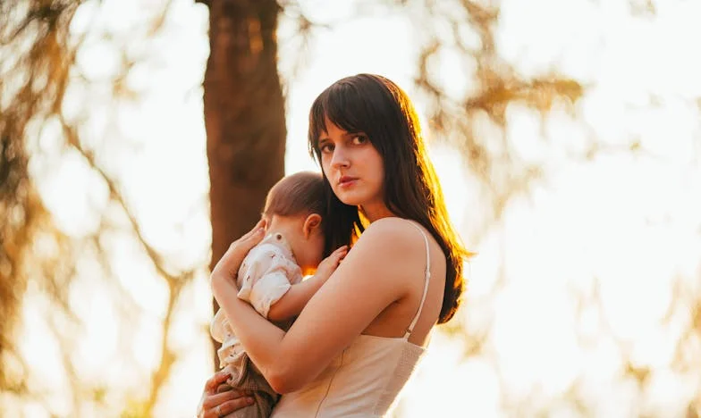 Podpisz wszystko na mnie! Dlaczego jej uwierzyłaś? Ona cię oszukuje! – Moja walka o dom, córkę i godność