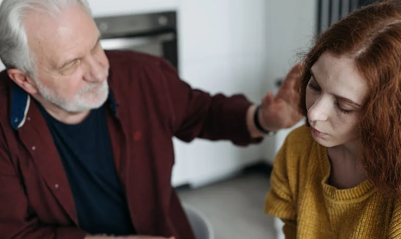 Oddał mi miejsce w autobusie i nagle musiałam wybrać: rodzina czy moje życie